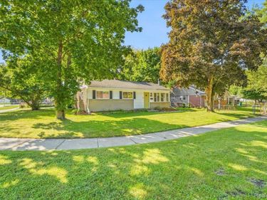 1482 Blossom Avenue , Ypsilanti Township, Mi 48198