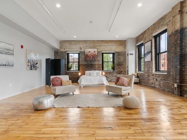 70-72 Northampton St, Unit 200A, Boston, MA 02118
