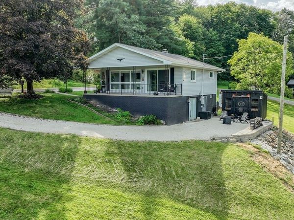 7148 Gopher Road SW, Dellroy, OH 44620
