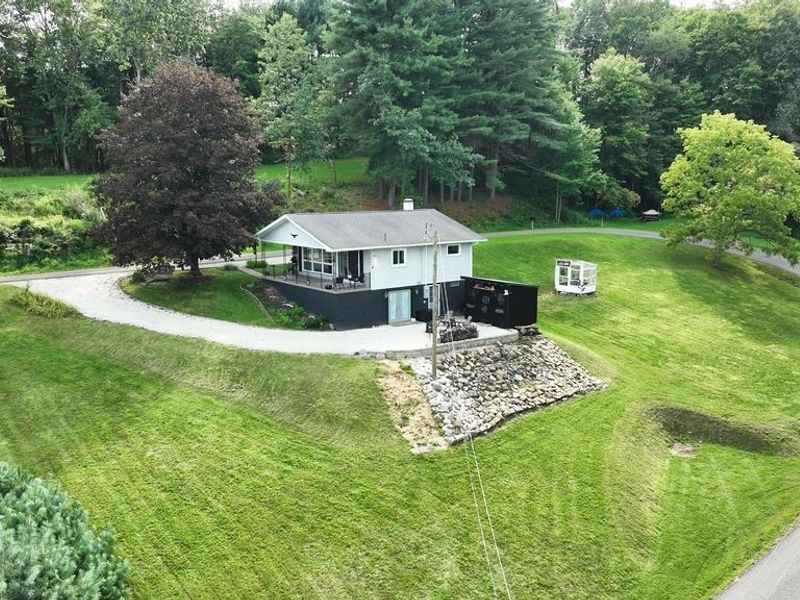 7148 Gopher Road SW, Dellroy, OH 44620 Photo 2