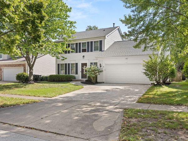 197 Knightsbridge Drive, Mundelein, IL 60060