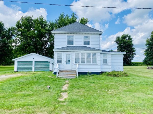 10632 E Titus Road , Rochelle, IL 61068