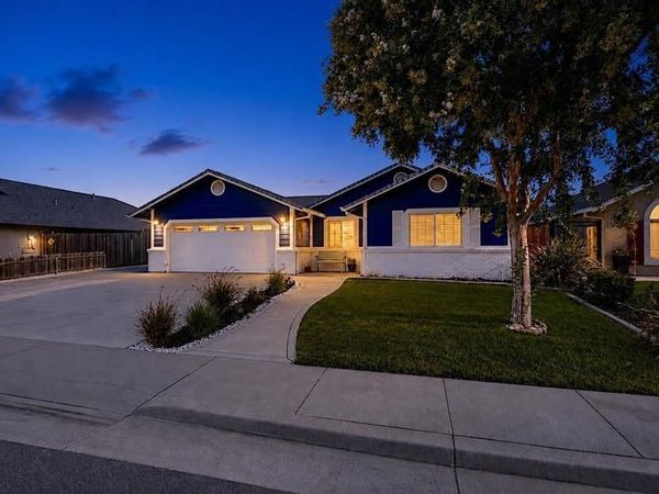 771 Twin Hills Dr, Galt, CA 95632