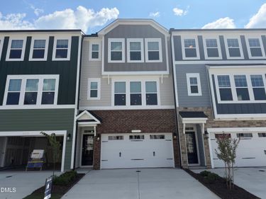 9041 Hazy Jade Way, Apex, NC 27523