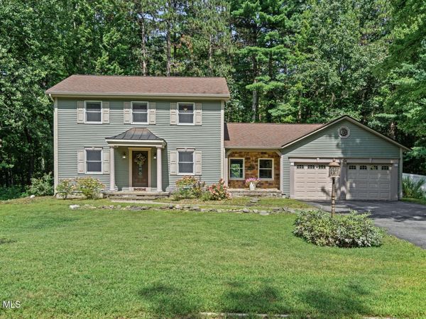 3 Woodmint Place, Malta, NY 12020