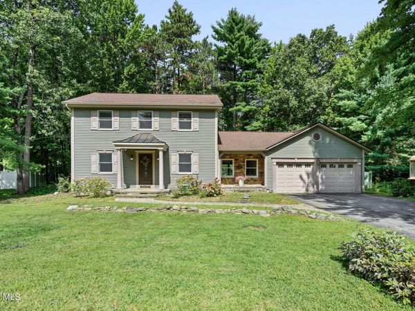 3 Woodmint Place, Malta, NY 12020