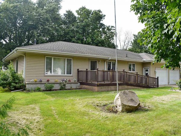 4683 Hickory Avenue, Toeterville, IA 50481