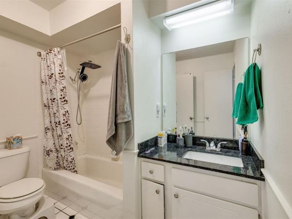 6732 N Meridian Avenue, Unit D, Oklahoma City, OK 73116