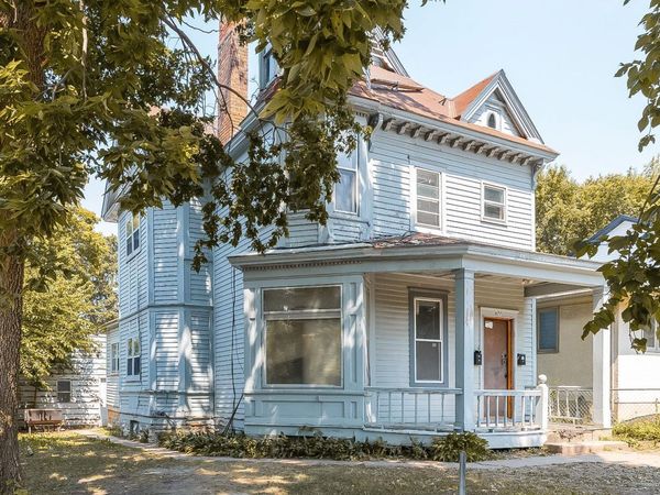 677 Sims Avenue , Saint Paul, MN 55106