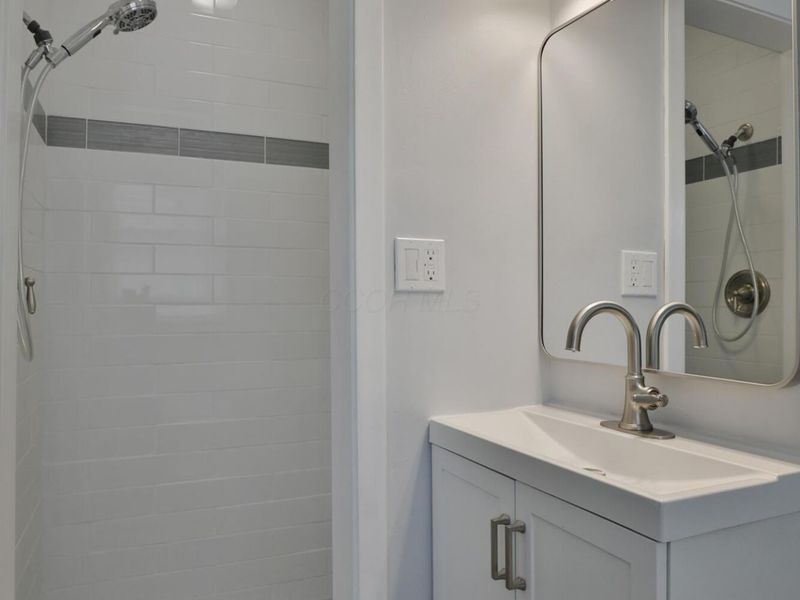 4474 Starrett Road, Columbus, OH 43214 Photo 30