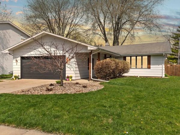 546 E COOLIDGE AVENUE, Appleton, WI 54915