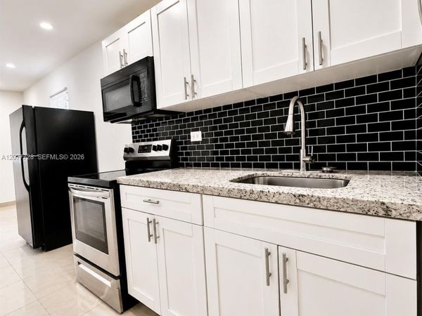 5807 SW 25th St , Unit 000, West Park, FL 33023