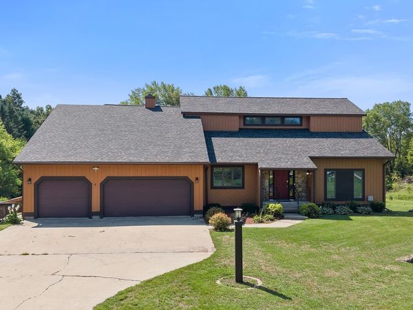 N7559 Carimaunee Drive, Portage, WI 53901