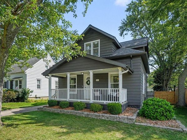 311 Michigan Street, Zeeland, MI 49464