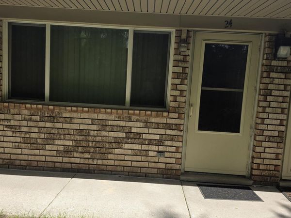 16034 Holz Drive, Southgate, MI 48195