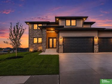 11663 S 123rd Street, Papillion, NE 68046