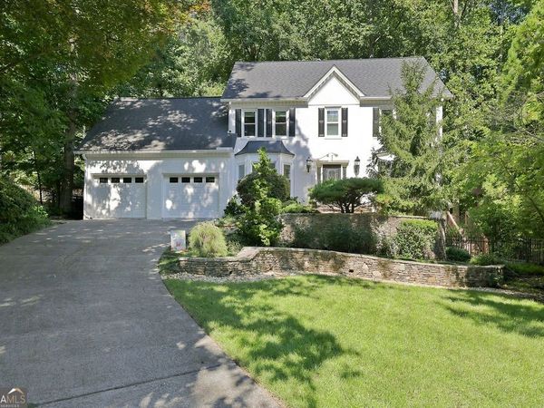 4805 Thornwood Drive Drive NW, Acworth, GA 30102