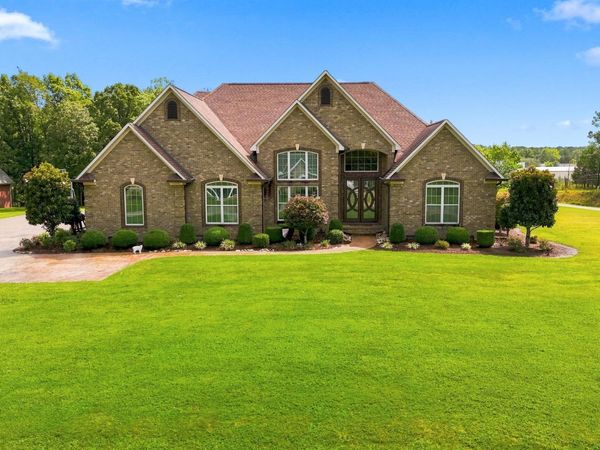 48 Airport Court , Waverly, TN 37185