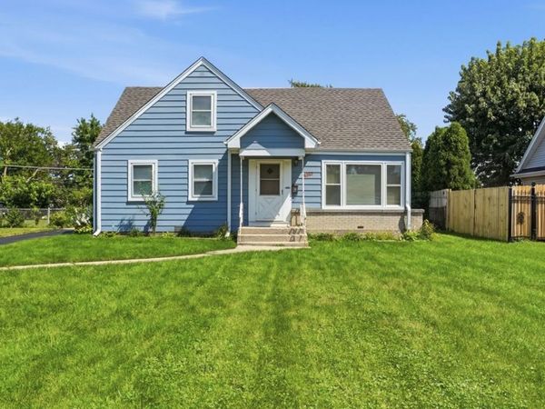829 N Roy Avenue , Melrose Park, IL 60164
