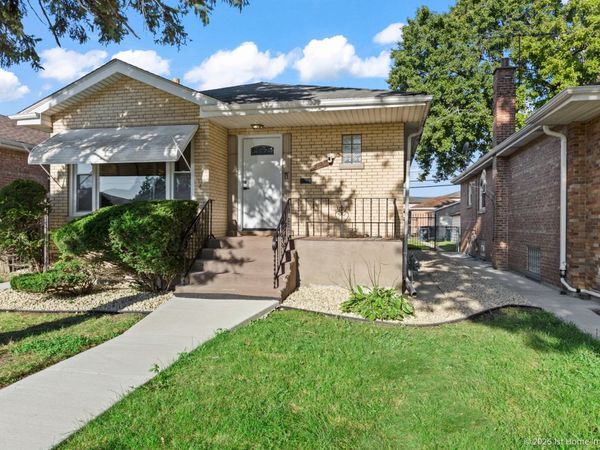 12334 S Loomis Street , Calumet Park, IL 60827