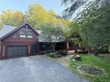 33 Woodstock Road , Glenwood, NY 14069