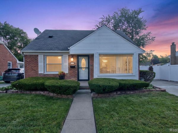 8063 Pelham Road, Allen Park, Mi 48101