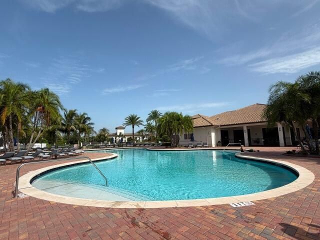 9207 W 33rd Lane, Hialeah, FL 33018 Photo