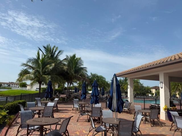 9207 W 33rd Lane, Hialeah, FL 33018 Photo