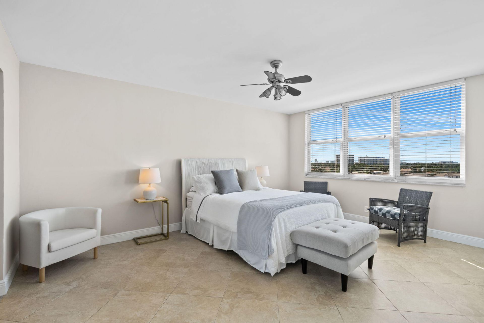 511 Bayshore Drive, Unit 810, Fort Lauderdale, FL 33304 Photo