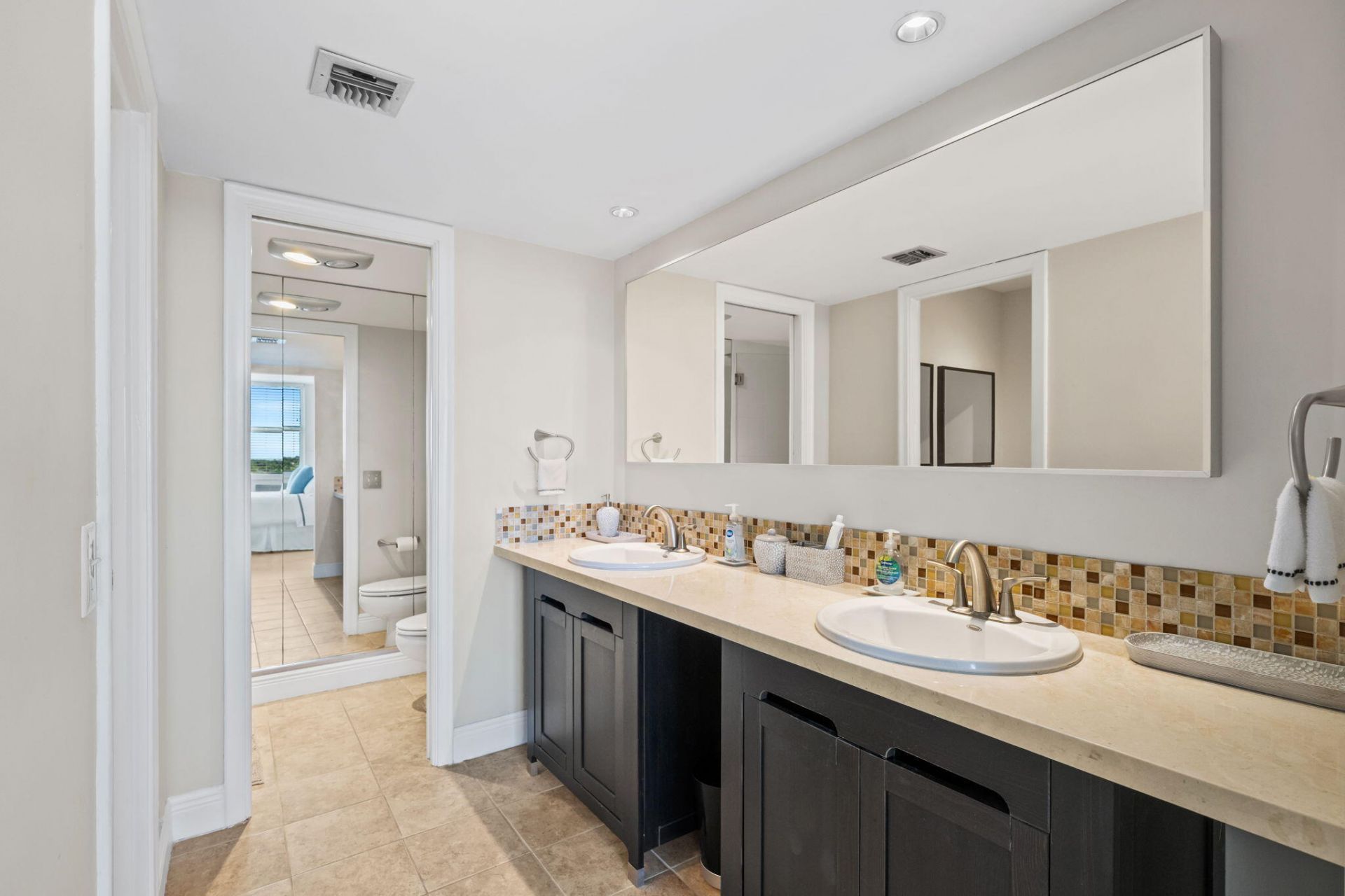 511 Bayshore Drive, Unit 810, Fort Lauderdale, FL 33304 Photo