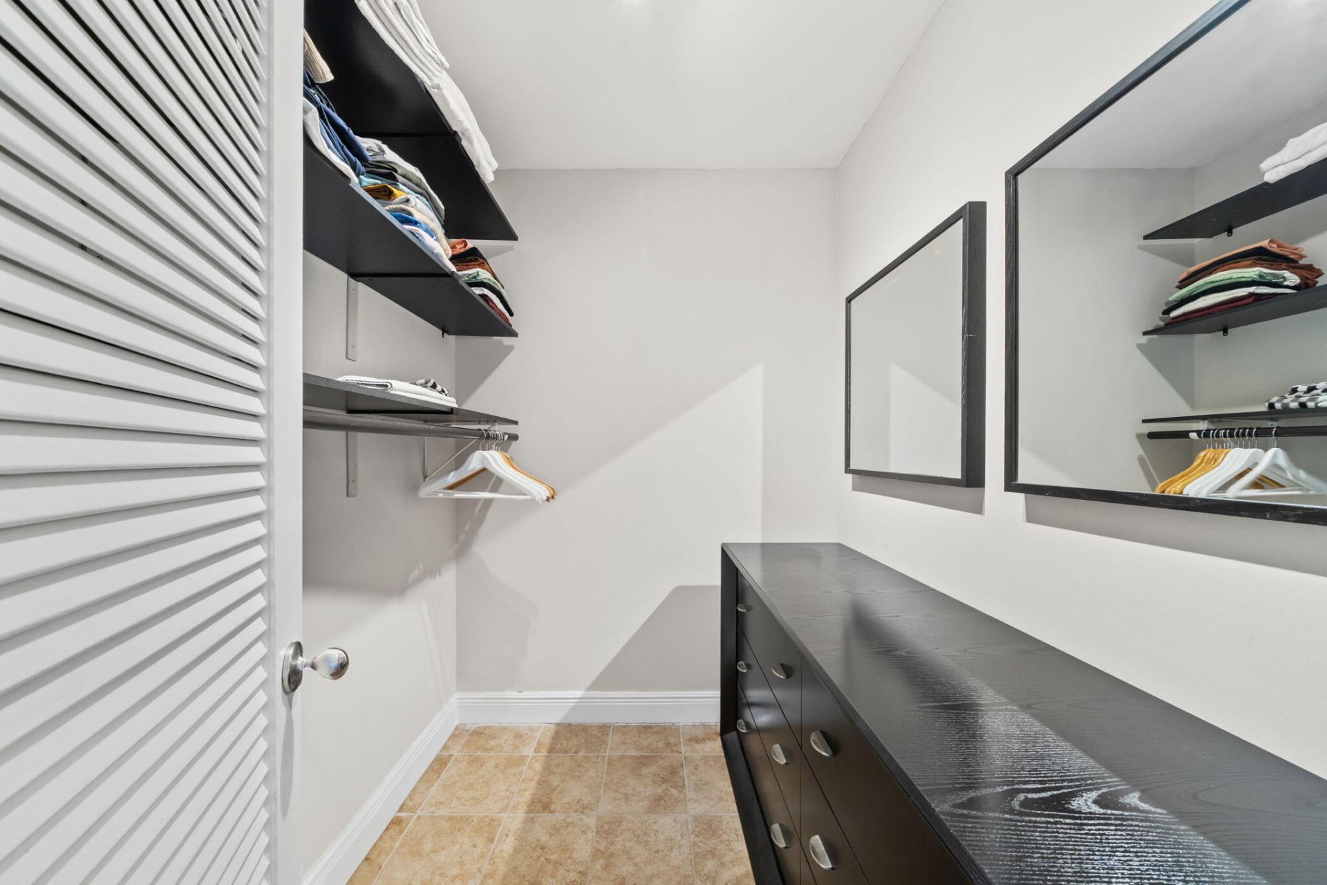 511 Bayshore Drive, Unit 810, Fort Lauderdale, FL 33304 Photo