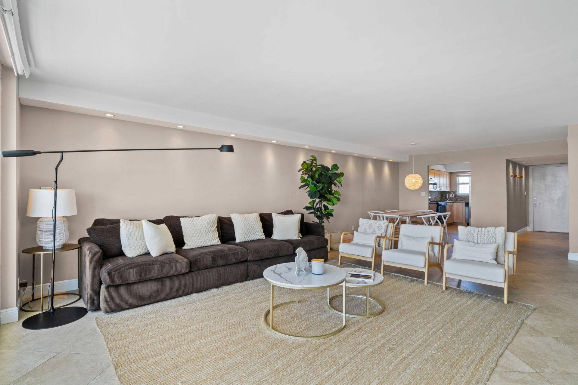 511 Bayshore Drive, Unit 810, Fort Lauderdale, FL 33304 Photo