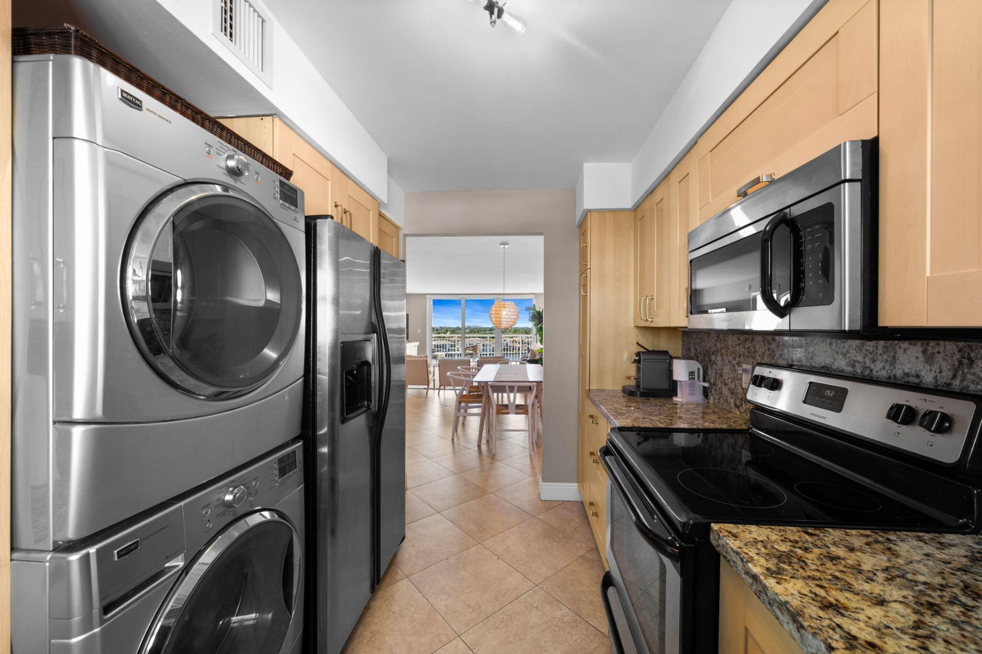 511 Bayshore Drive, Unit 810, Fort Lauderdale, FL 33304 Photo
