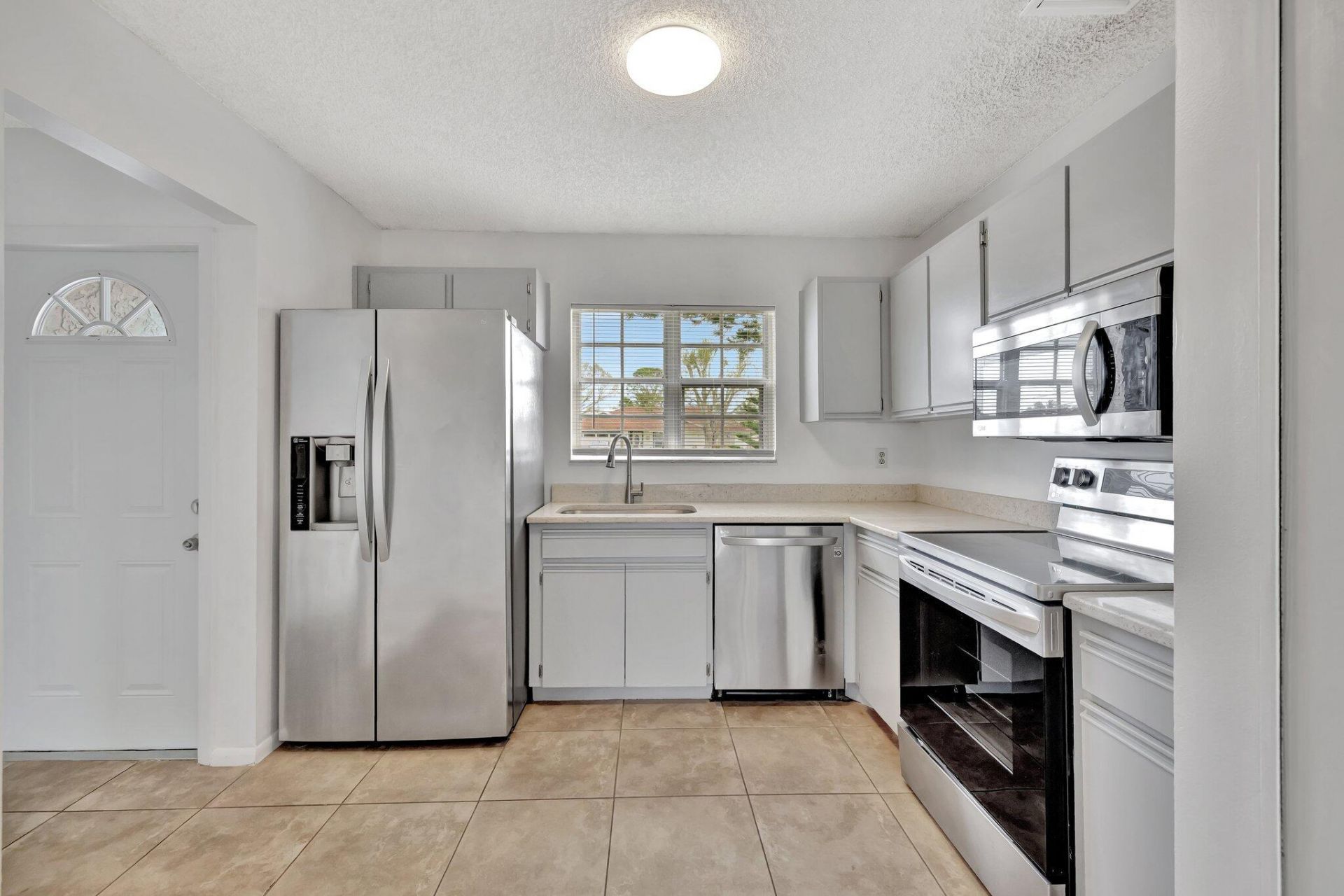 2502 SE Caladium Court, Port Saint Lucie, FL 34952 Photo