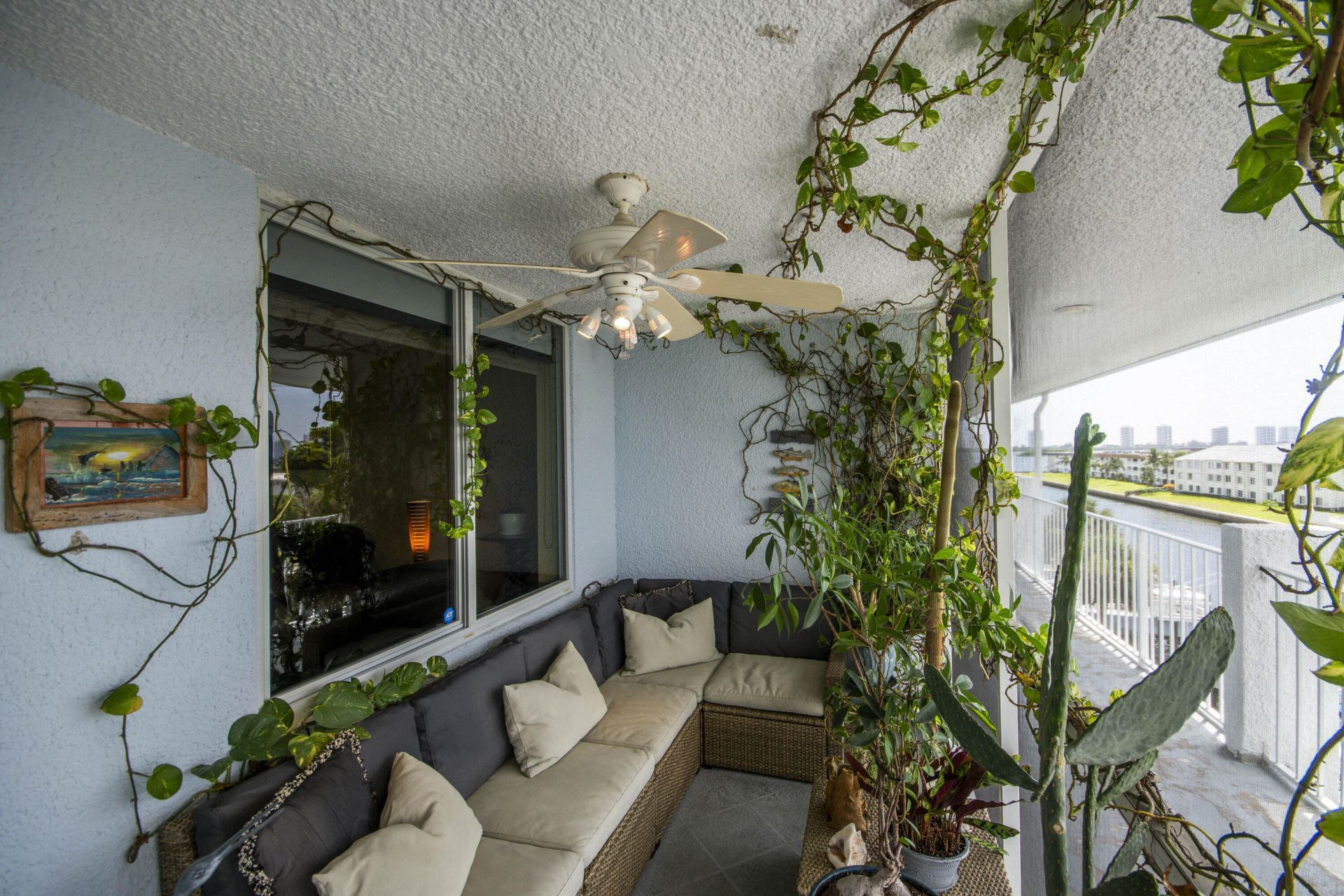 108 Paradise Harbour Boulevard, Unit 514 + Boat, North Palm Beach, FL 33408 Photo