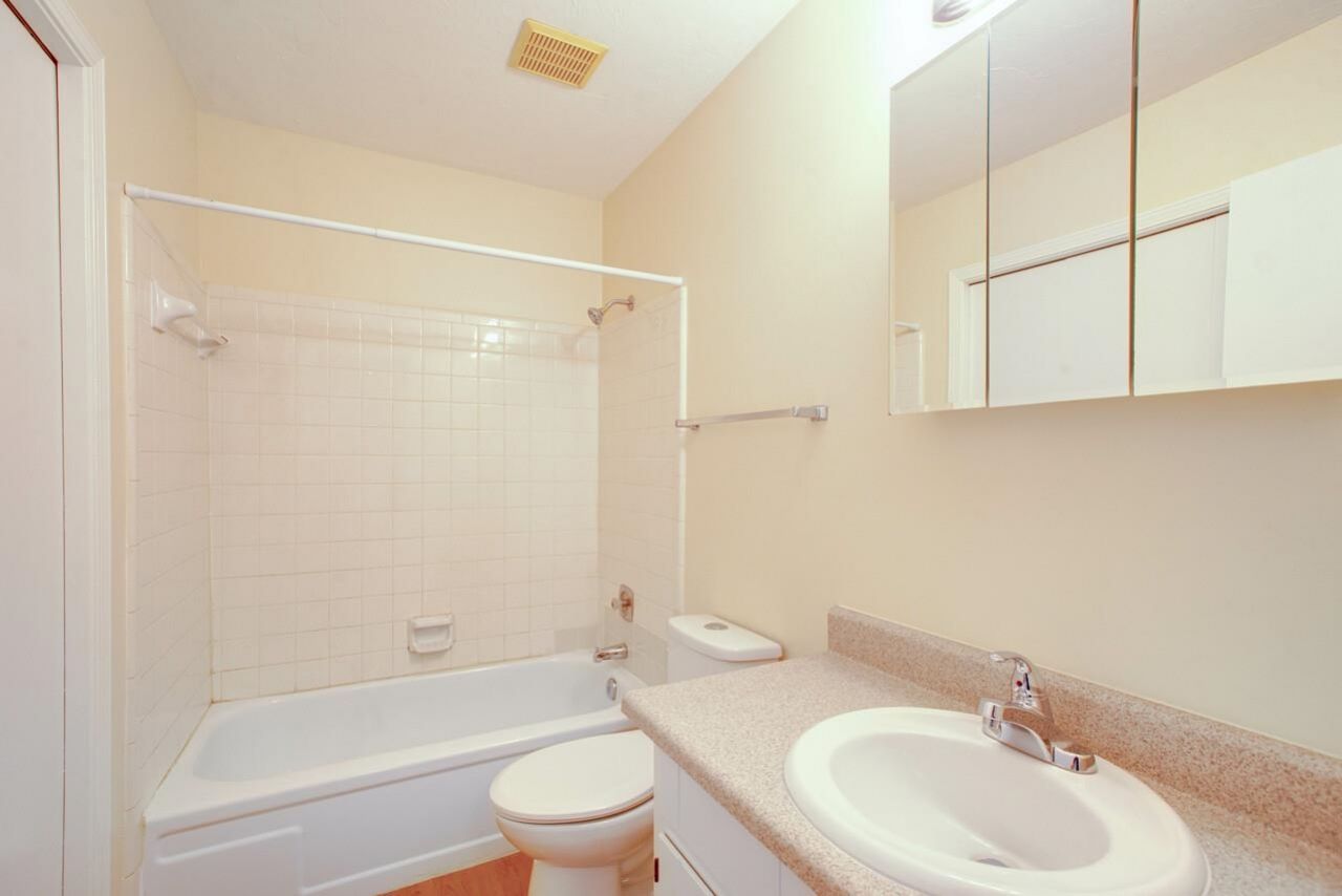 1402 Ramble Brook, Unit A, Tallahassee, FL 32301 Photo