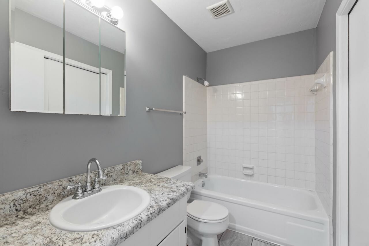 1402 Ramble Brook, Unit A, Tallahassee, FL 32301 Photo