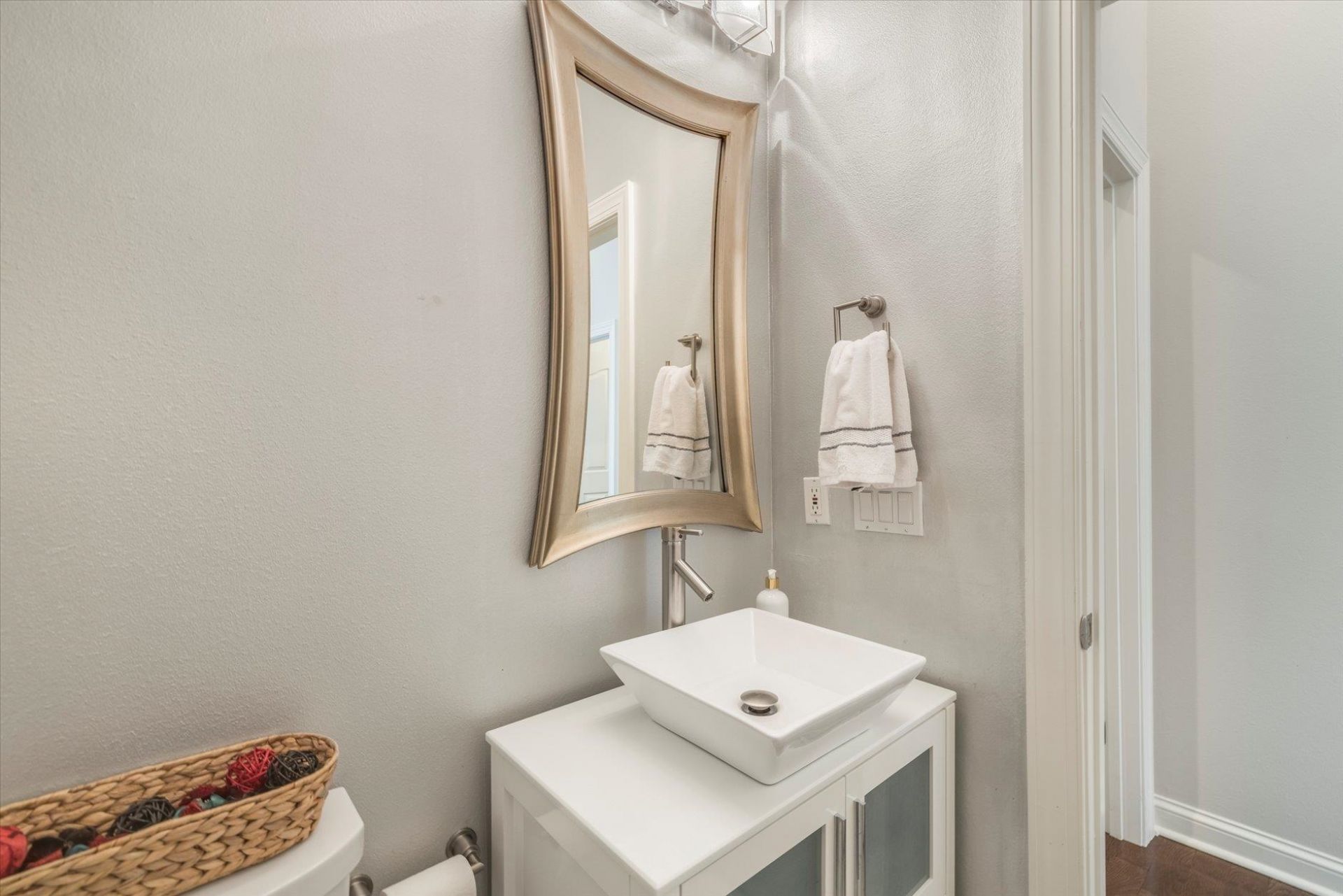 1486 Saint Charles Place , Tallahassee, FL 32308 Photo