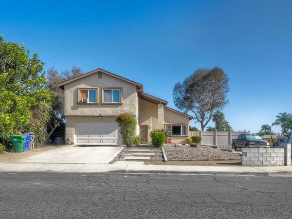 4608 Vinyard St, Oceanside, CA 92057