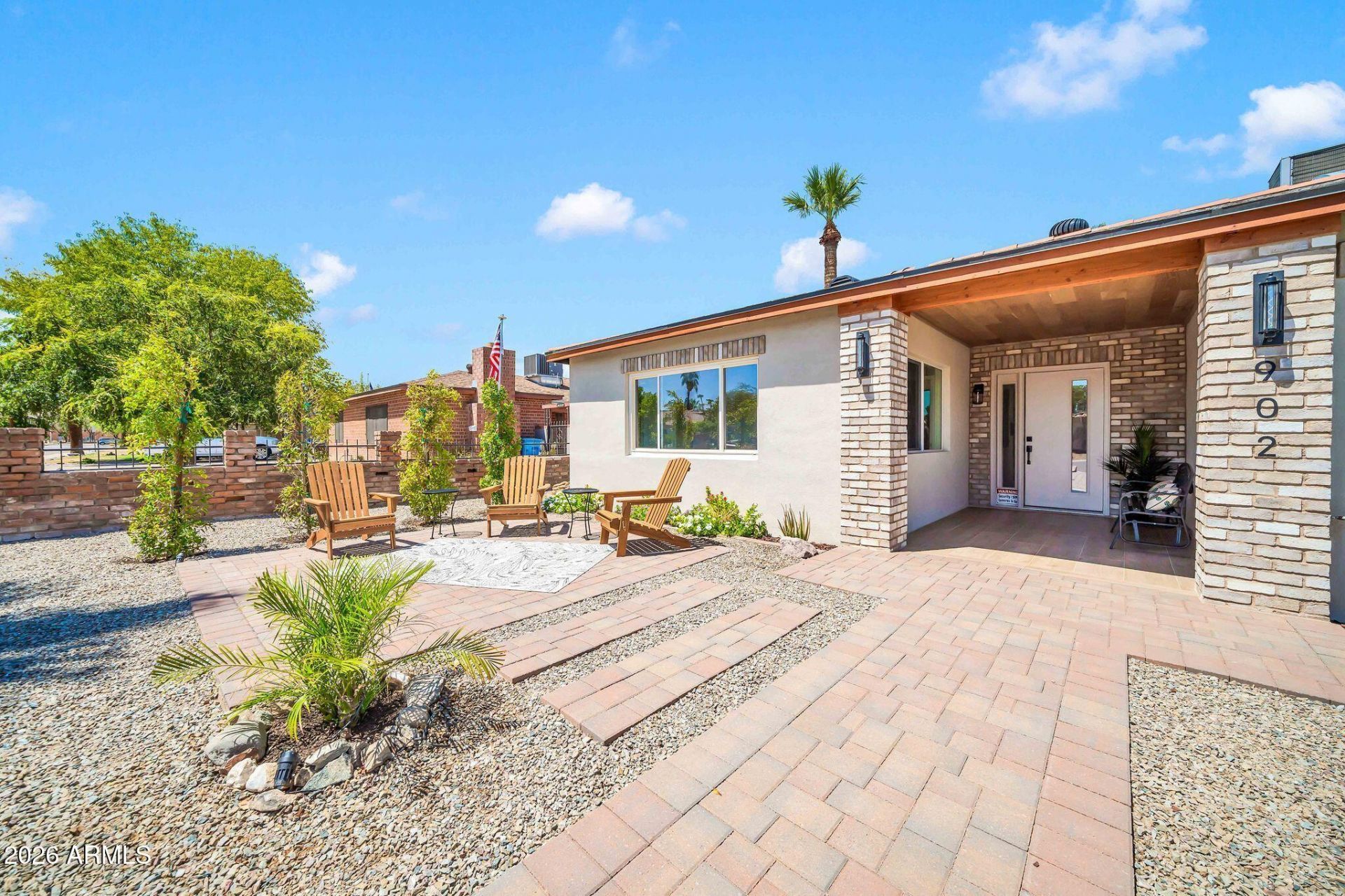 902 W Catalina Drive, Phoenix, AZ 85013 Main Photo