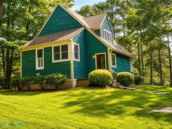 1111 Old Salem Road, Irvington, VA 22480