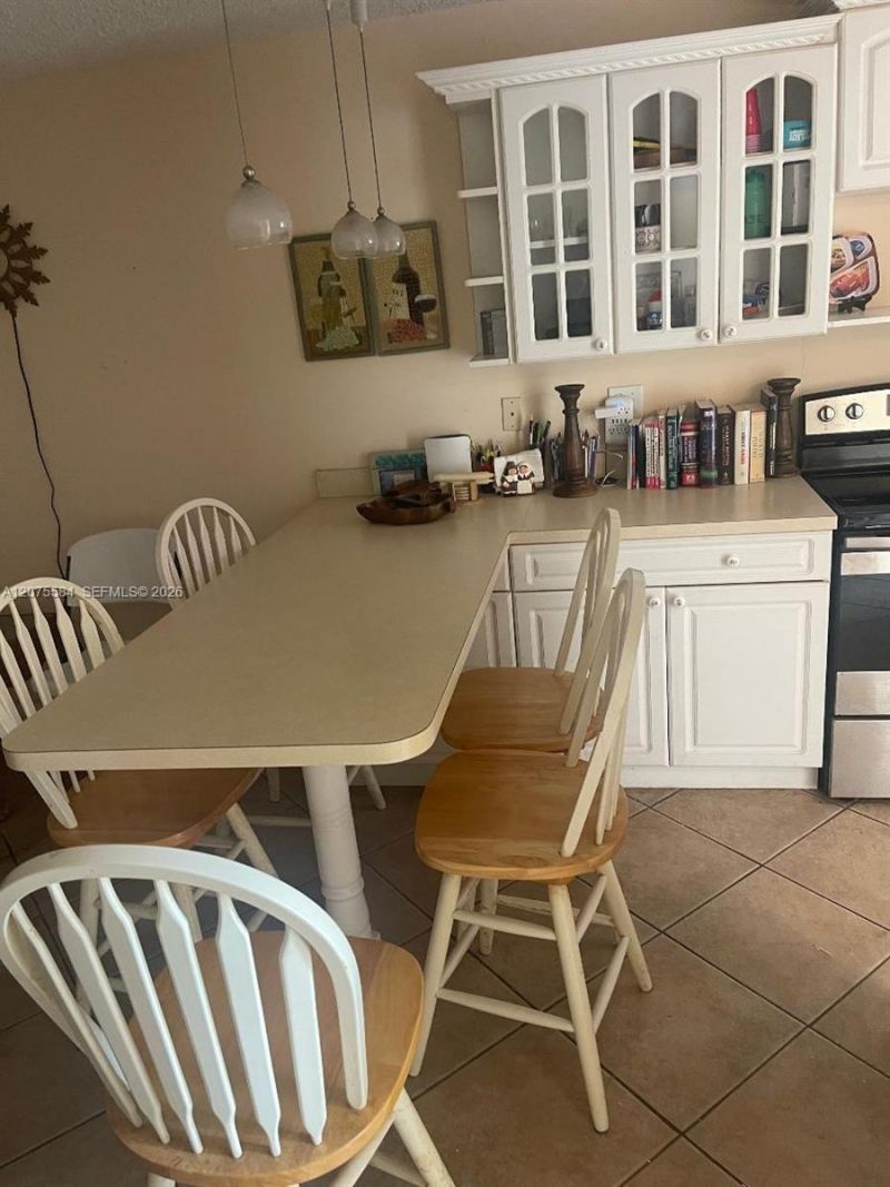 9400 Sunrise Lakes Blvd, Unit 105, Sunrise, FL 33322 Photo