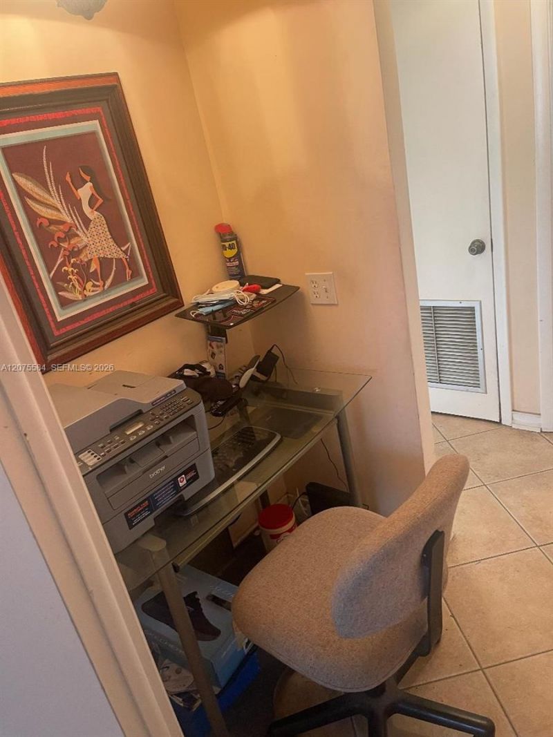 9400 Sunrise Lakes Blvd, Unit 105, Sunrise, FL 33322 Photo