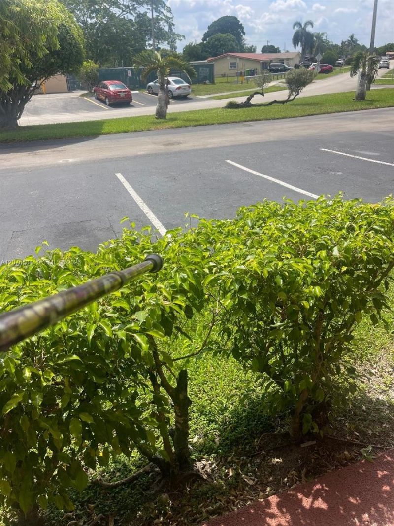 9400 Sunrise Lakes Blvd, Unit 105, Sunrise, FL 33322 Photo