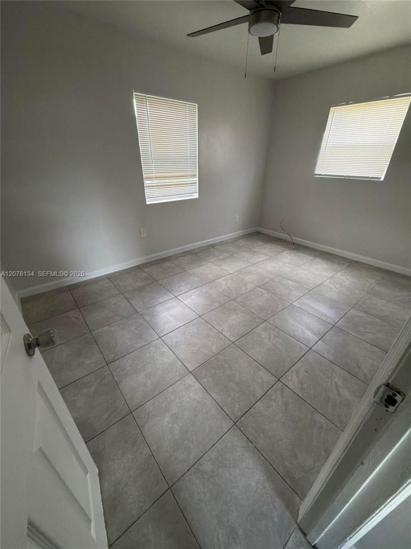 942 NW 11th Ct, Fort Lauderdale, FL 33311 Photo