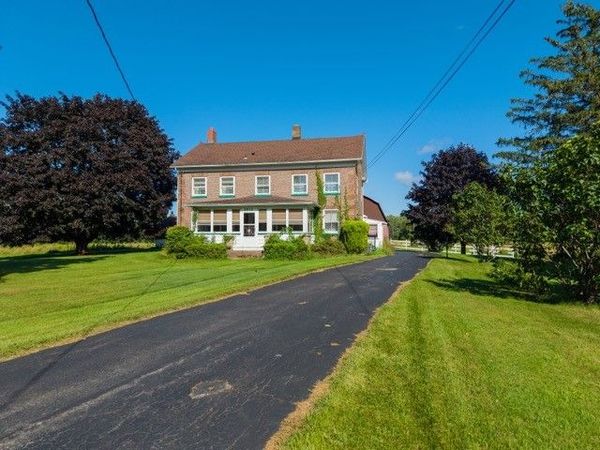 6952 Ontario Center Road , Ontario, NY 14519