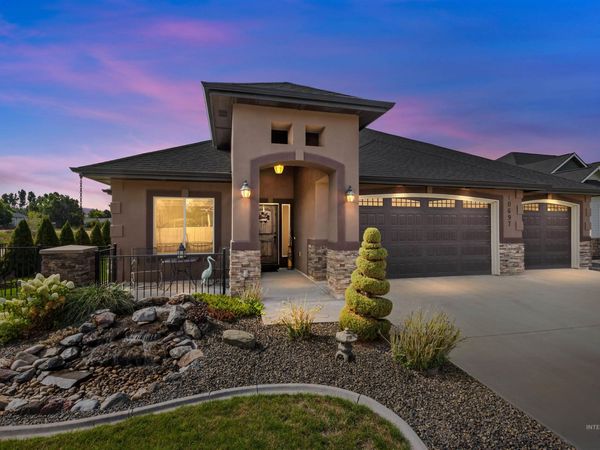 10697 W Hidden Brook Drive, Star, ID 83669