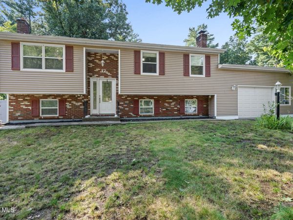 17 Ichabod Lane, Ballston Spa, NY 12020