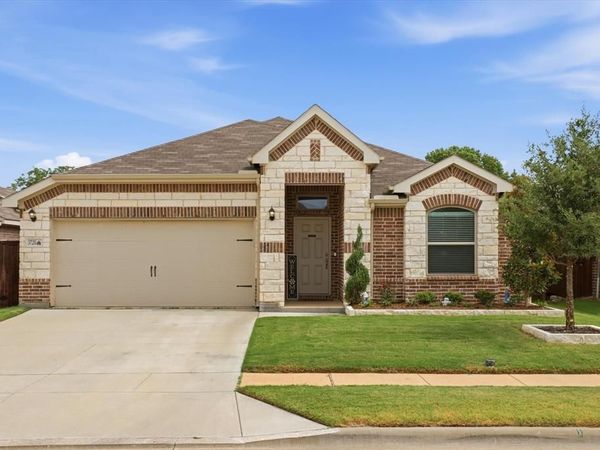 3728 Maroon Creek Road, Aubrey, TX 76227