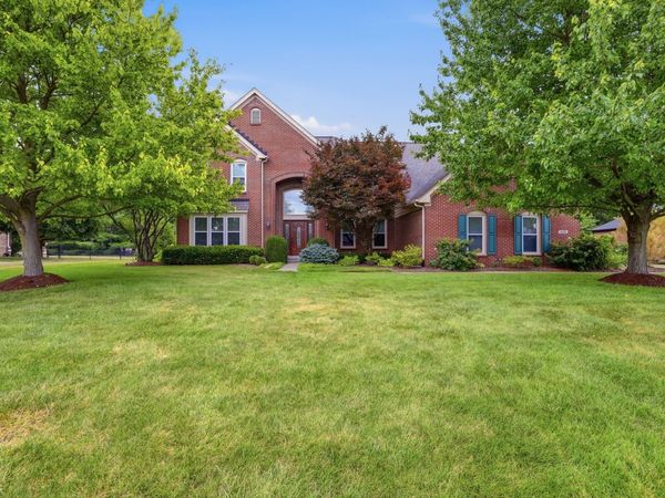 11439 Sutton Place Drive E, Carmel, IN 46032